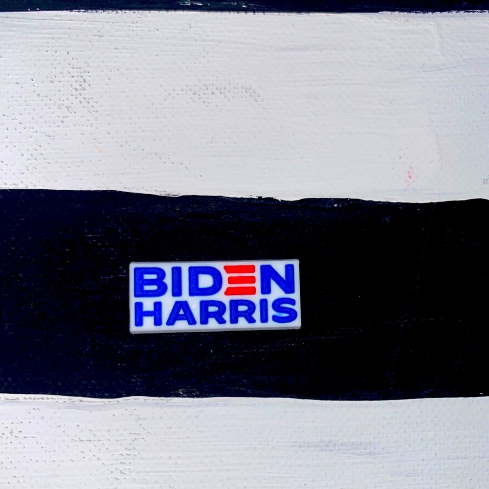 Biden/Harris croc piece